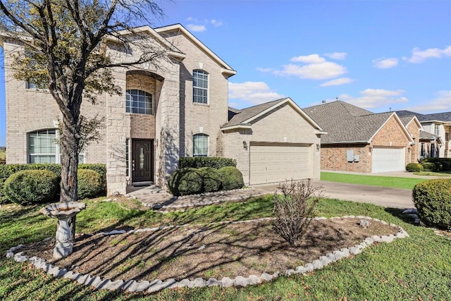 view of front property featuring a garage