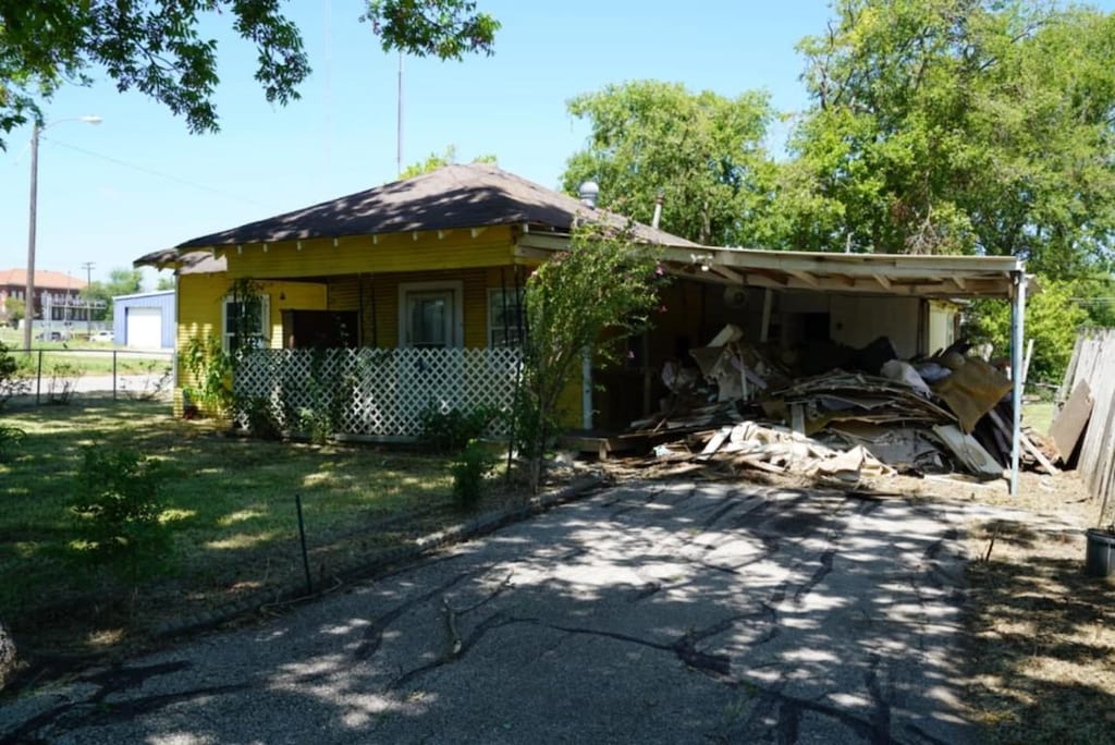 418 S 23rd St, Temple, TX 76504 - photo 2