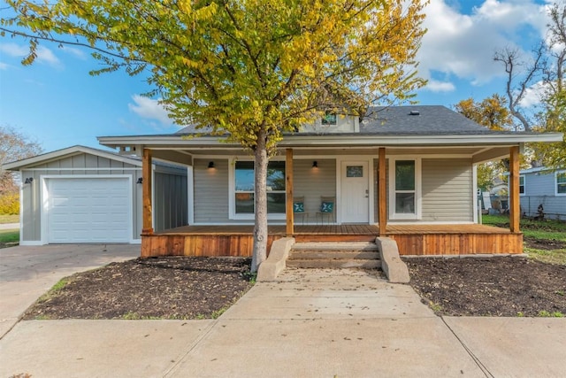 bungalow with a porch