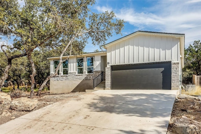 view of front of house featuring a garage