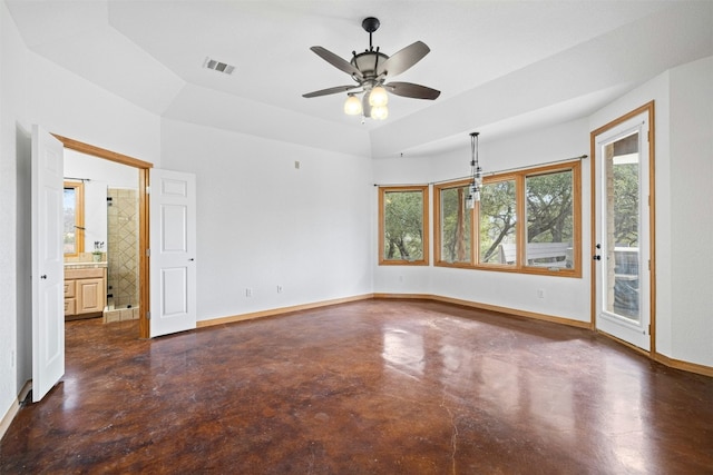 spare room with ceiling fan