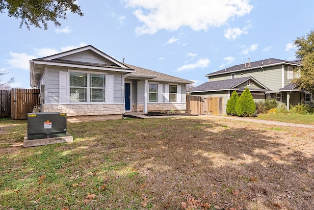 view of front of property with a front lawn