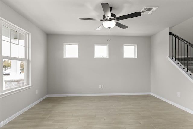 empty room with ceiling fan