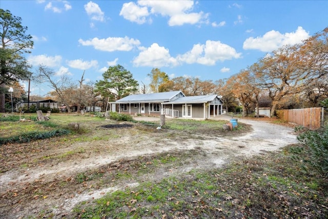 view of front of house featuring covered porch