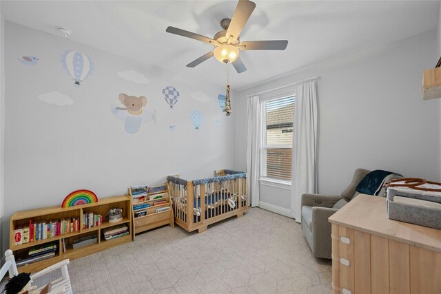 bedroom with ceiling fan