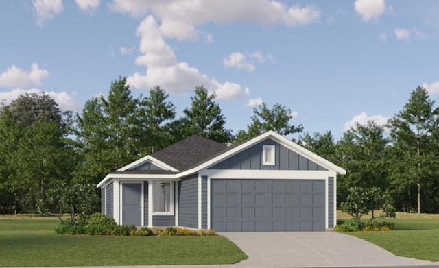 view of front facade featuring a front lawn and a garage