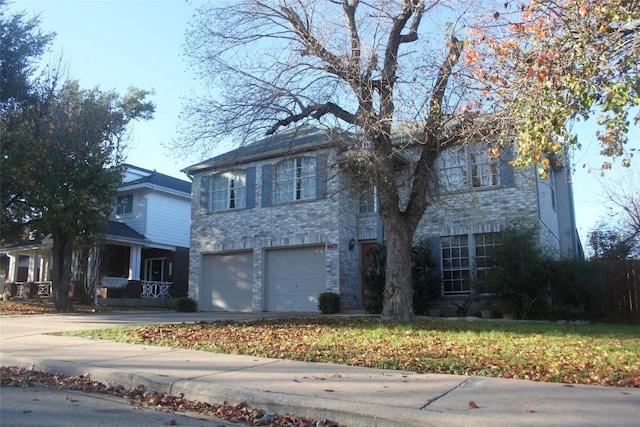 view of front facade featuring a garage