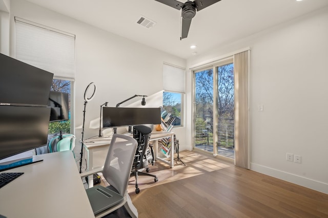 409 W Odell St Unit 2, Austin, TX 78752 - office area with wood finished floors, a ceiling fan, baseboards, and recessed lighting