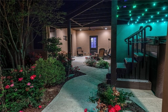 view of patio with ceiling fan