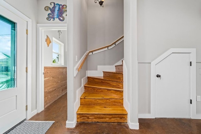 view of foyer entrance