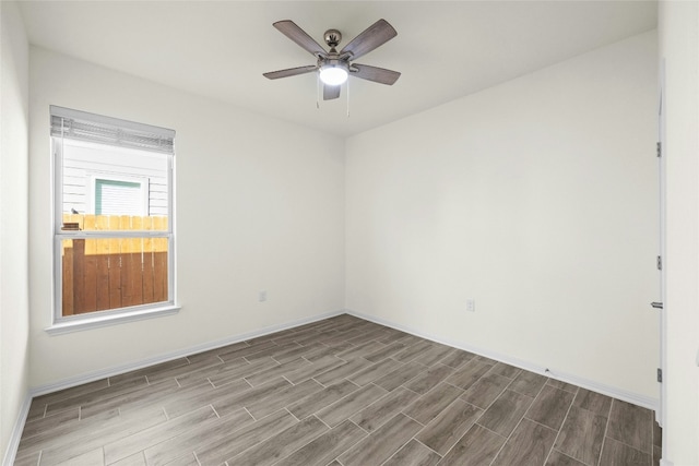 empty room with ceiling fan