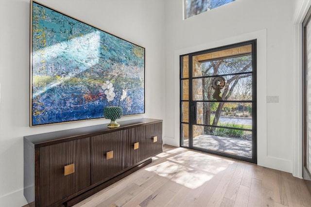 11600 Shoreview Overlook, Austin, TX 78732 - entryway featuring light wood-style flooring