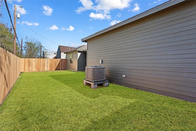 view of yard with cooling unit