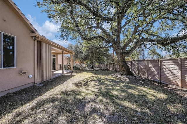 view of yard with a patio