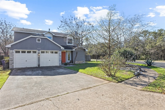 view of front of home with a front yard