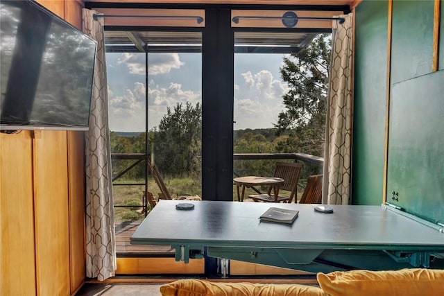 view of sunroom / solarium