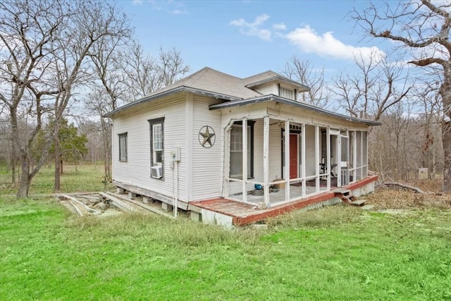 view of side of home