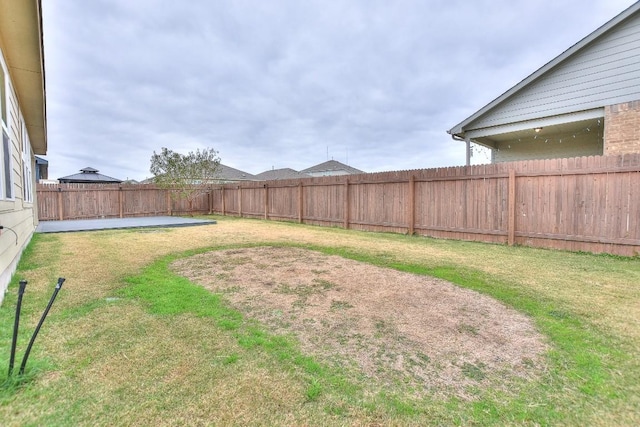 view of yard with a patio area