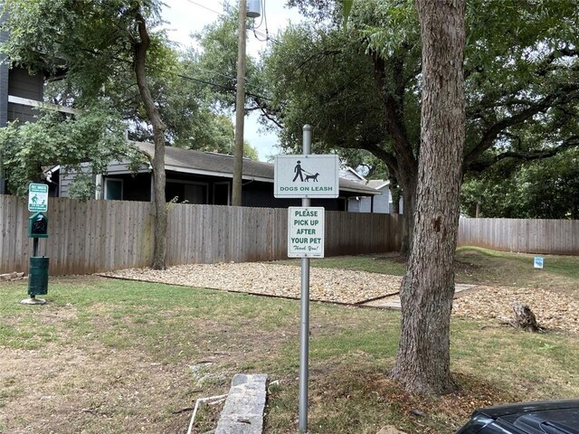 9525 N Capital Of Texas Hwy Unit 623, Austin, TX 78759 - view of yard