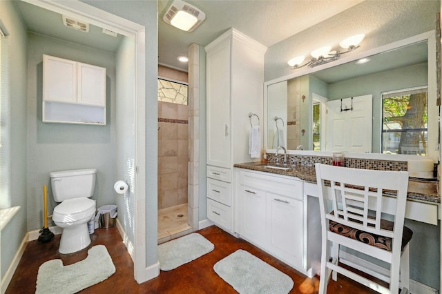 187 N Roy Chisum Rd, Leakey, TX 78873 - full bathroom featuring vanity and a tile shower