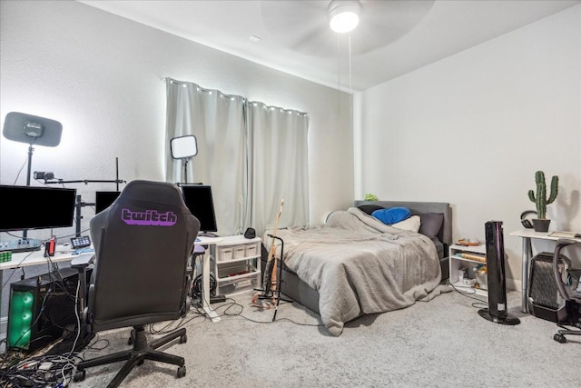 bedroom featuring carpet flooring and ceiling fan