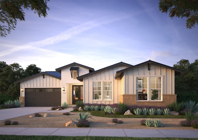 view of front facade featuring a garage