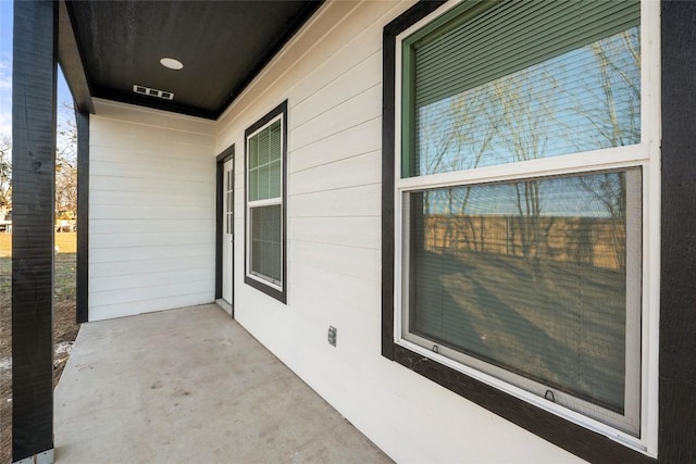 view of patio / terrace featuring covered porch