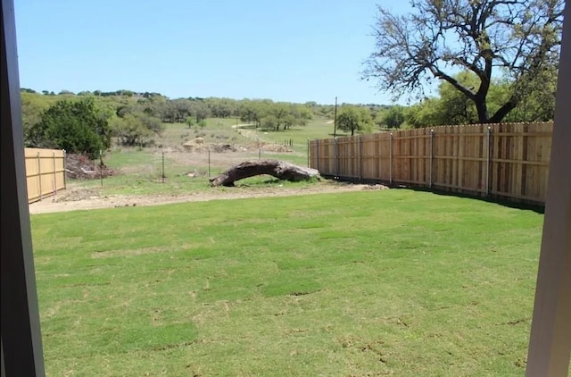 view of yard featuring a rural view