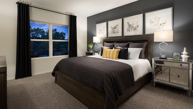 view of carpeted bedroom