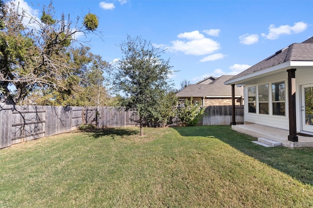 view of yard featuring a patio