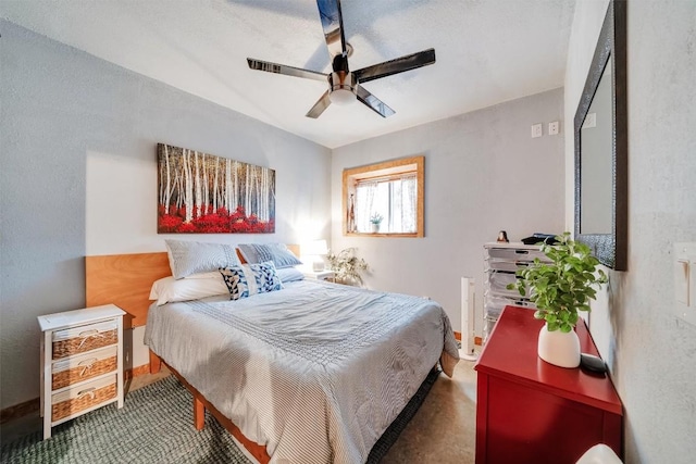 bedroom featuring ceiling fan