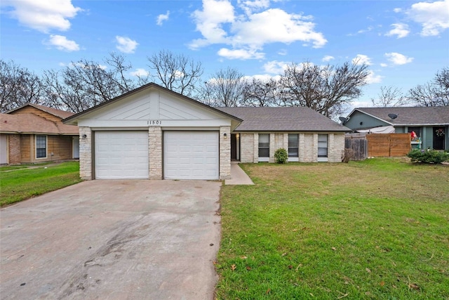 single story home featuring a front yard