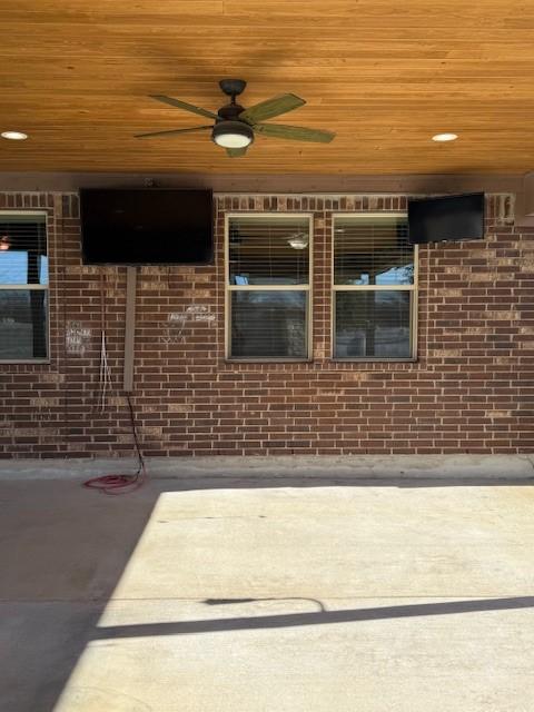 view of patio / terrace with a ceiling fan