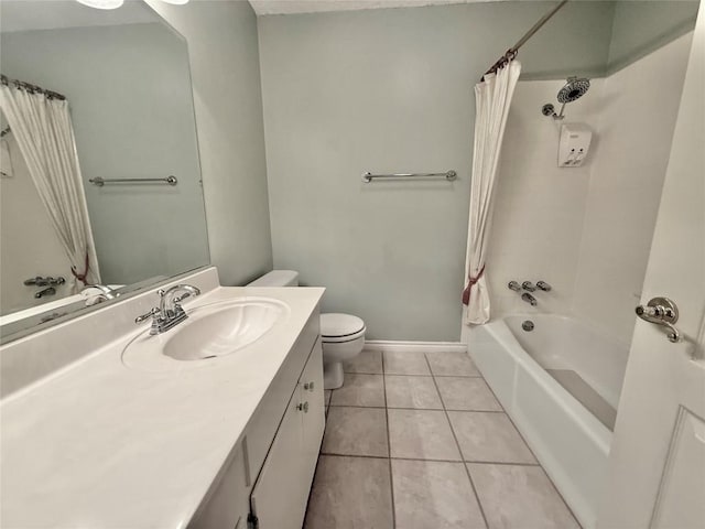 full bath featuring toilet, baseboards, shower / bath combo with shower curtain, tile patterned flooring, and vanity