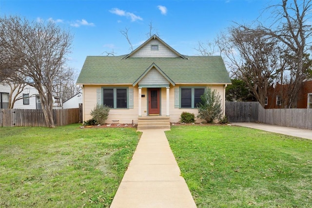 1710 Lexington St, Taylor, TX 76574 - bungalow featuring roof with shingles