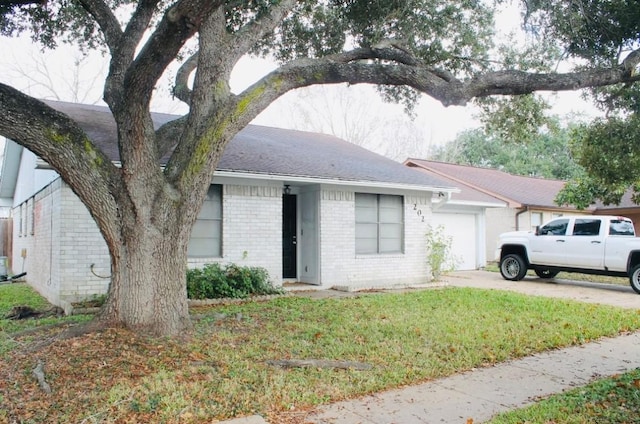 ranch-style house with a front lawn