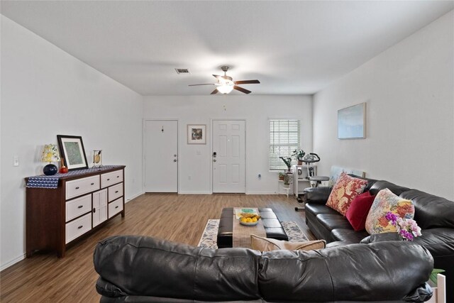 7116 Spirit Hill Rd, Austin, TX 78744 - photo 9