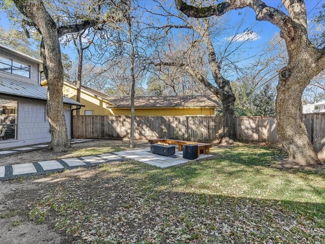 view of yard with a patio area