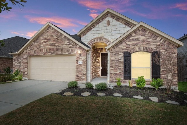 view of front of house featuring a garage