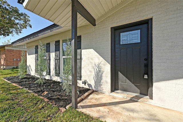 view of property entrance