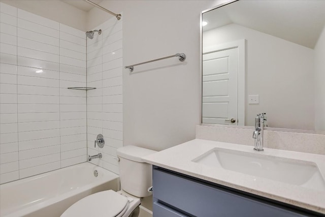 832 Venus Cir, Round Rock, TX 78664 - bathroom with vanity and bathtub / shower combination