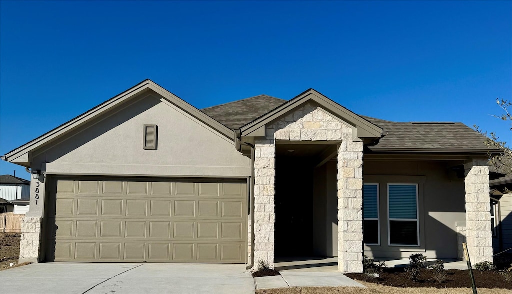 view of front facade with a garage