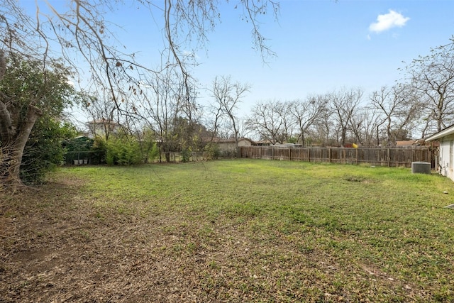 307 E Powell Ln, Austin, TX 78753 - view of yard featuring cooling unit