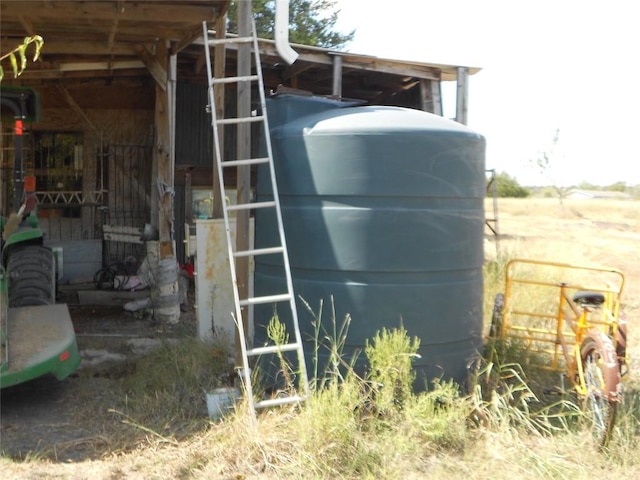 377 Crooked Rd, Dale, TX 78616 - exterior view