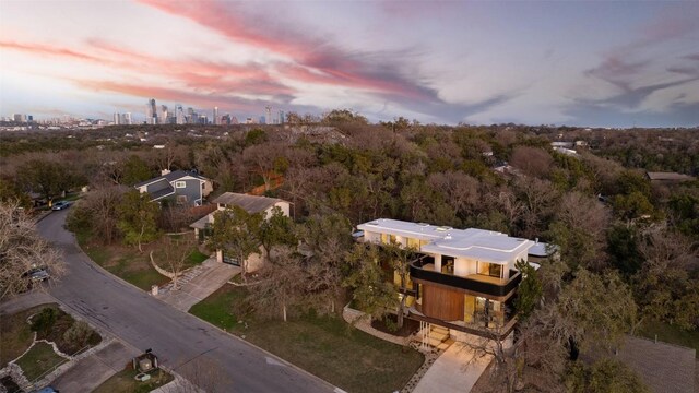 view of aerial view at dusk