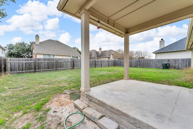 view of yard with a patio area