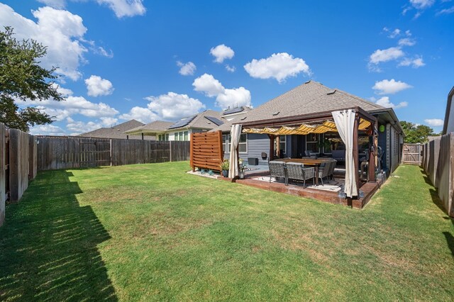 view of yard with a patio area