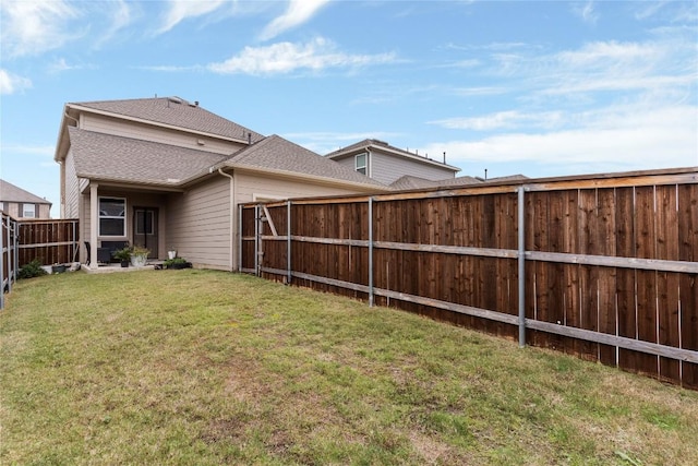 exterior space featuring a lawn