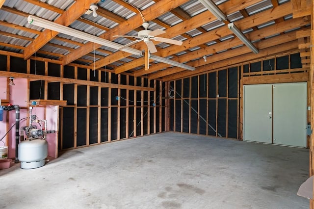 garage featuring ceiling fan