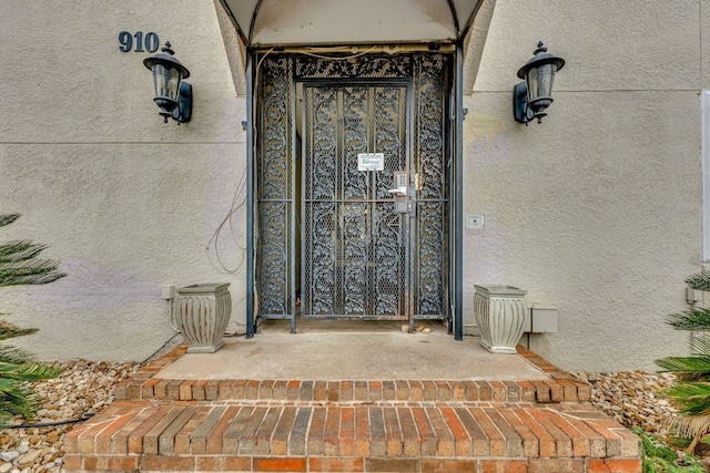 view of entrance to property